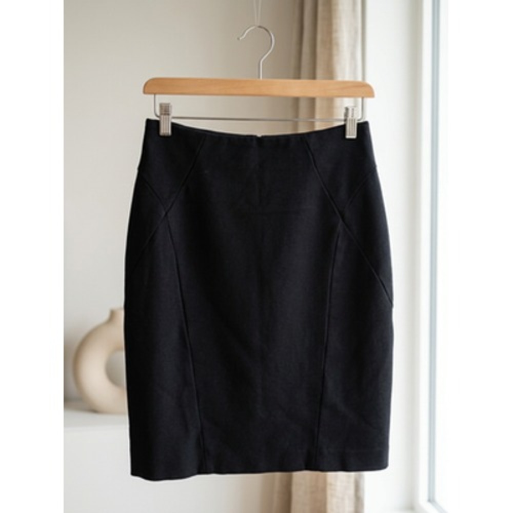 Theory Black Skirt Size 8 Solid Pencil Mini Work Professional Minimalist